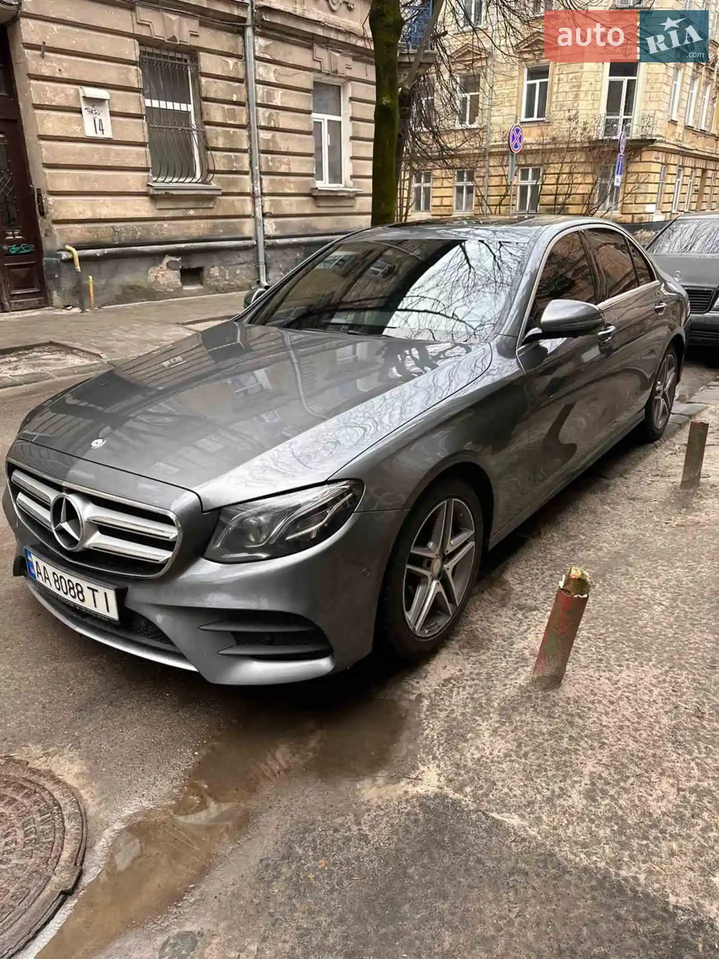 2016 Mercedes-Benz E-klasse - фото 1