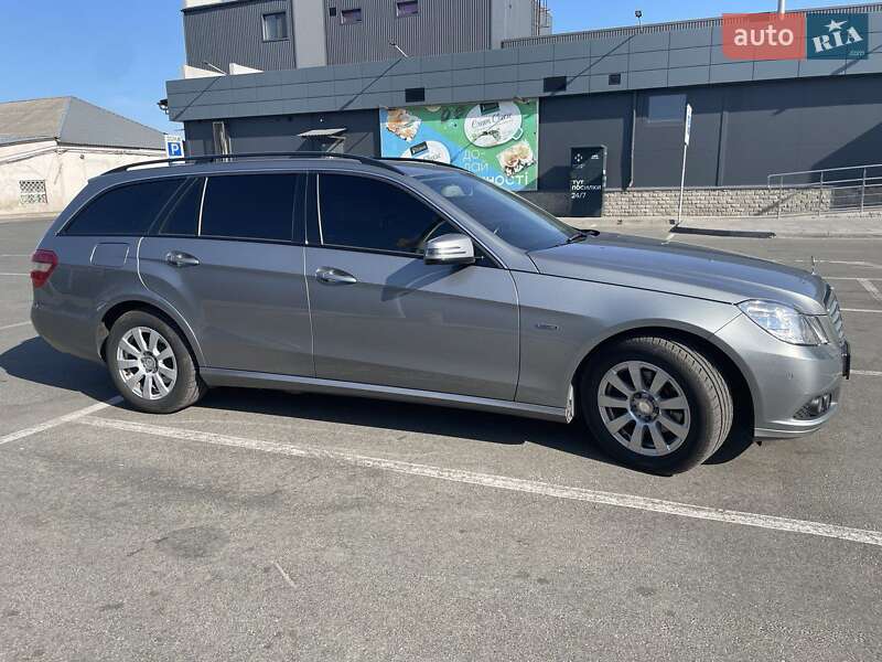 Универсал Mercedes-Benz E-Class 2010 в Броварах