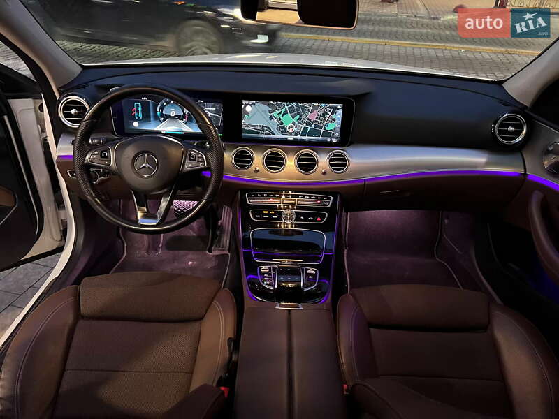Седан Mercedes-Benz E-Class 2016 в Львове фото 33 Седан Mercedes-Benz E-Class 2016 в Львове