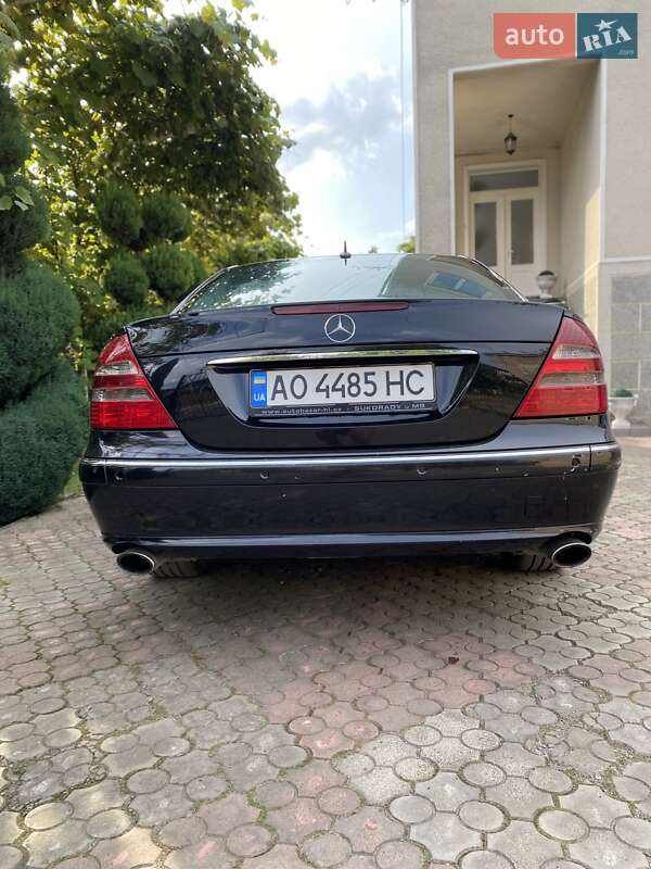 Седан Mercedes-Benz E-Class 2006 в Тячеві