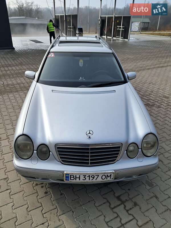 Универсал Mercedes-Benz E-Class 2002 в Львове
