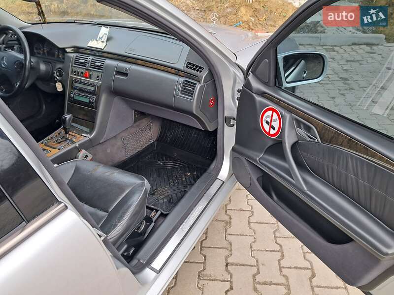 Универсал Mercedes-Benz E-Class 2002 в Львове