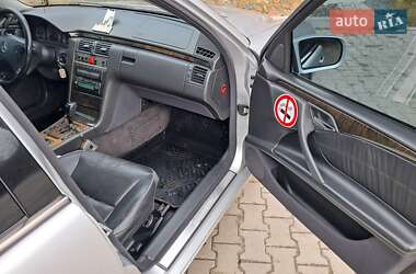 Универсал Mercedes-Benz E-Class 2002 в Львове