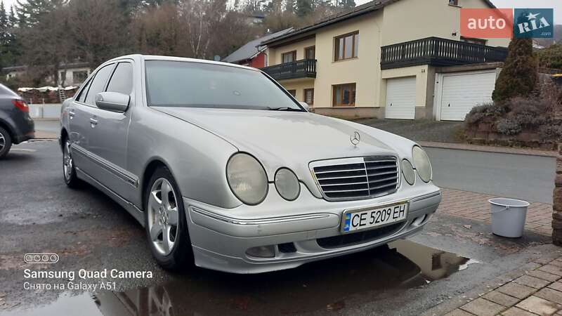 Седан Mercedes-Benz E-Class 1999 в 