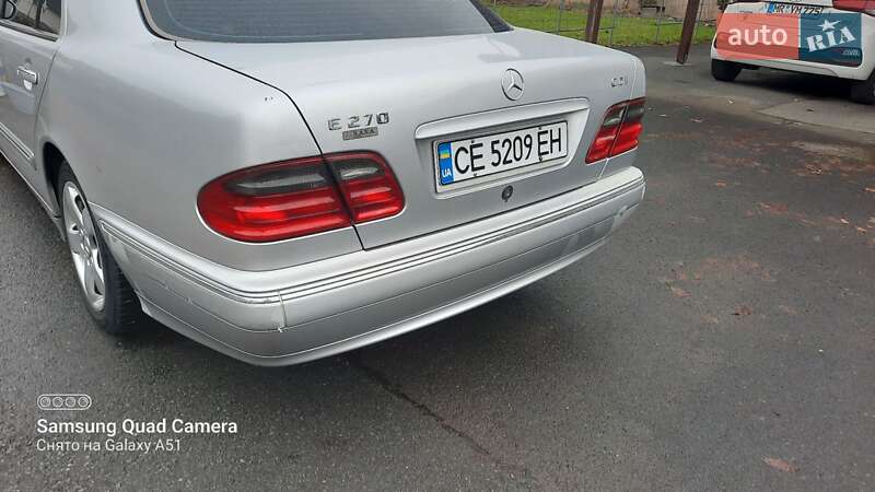 Седан Mercedes-Benz E-Class 1999 в Черновцах