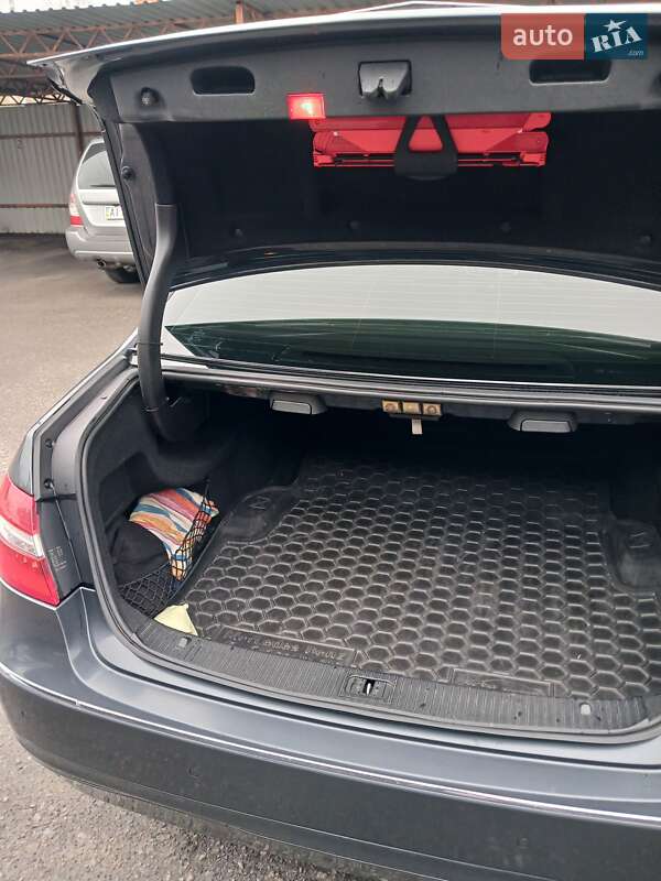 Седан Mercedes-Benz E-Class 2010 в Белой Церкви фото 4 Седан Mercedes-Benz E-Class 2010 в Белой Церкви