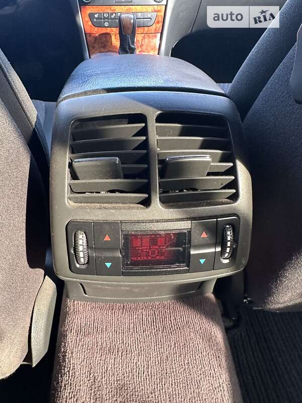 Универсал Mercedes-Benz E-Class 2004 в Черновцах