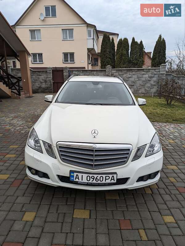 Універсал Mercedes-Benz E-Class 2011 в Рівному