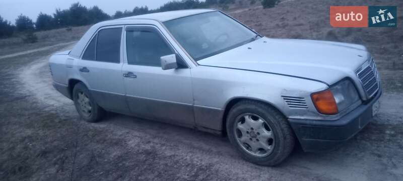 Седан Mercedes-Benz E-Class 1994 в Костопілі