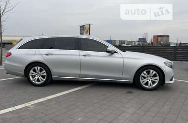 Универсал Mercedes-Benz E-Class 2017 в 