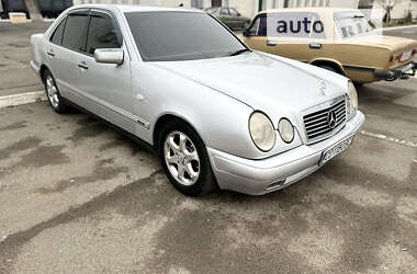 Седан Mercedes-Benz E-Class 1997 в Ізмаїлі