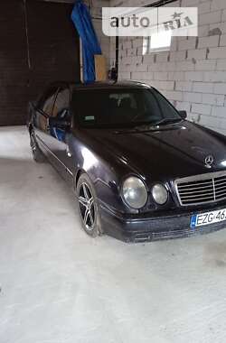 Седан Mercedes-Benz E-Class 1996 в Хмельницком