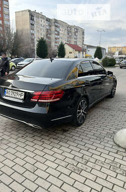 Седан Mercedes-Benz E-Class 2013 в Ужгороде