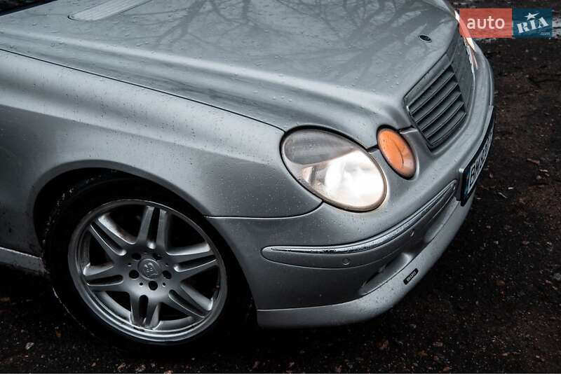 Седан Mercedes-Benz E-Class 2002 в Сумах