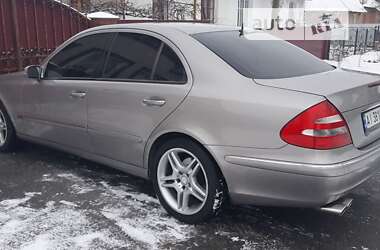 Седан Mercedes-Benz E-Class 2003 в Малине