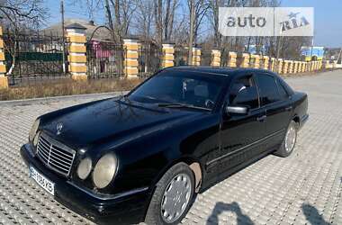 Седан Mercedes-Benz E-Class 1995 в Тульчине