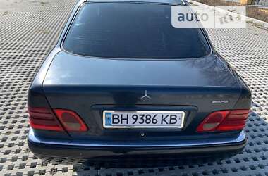Седан Mercedes-Benz E-Class 1995 в 