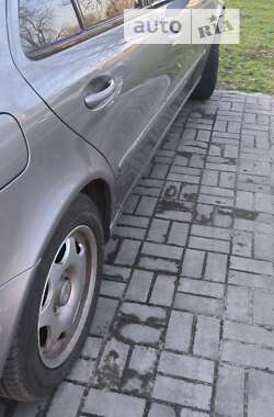 Седан Mercedes-Benz E-Class 2004 в Ковеле