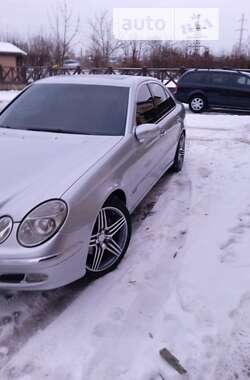 Седан Mercedes-Benz E-Class 2002 в Івано-Франківську