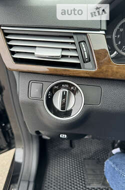 Седан Mercedes-Benz E-Class 2012 в 