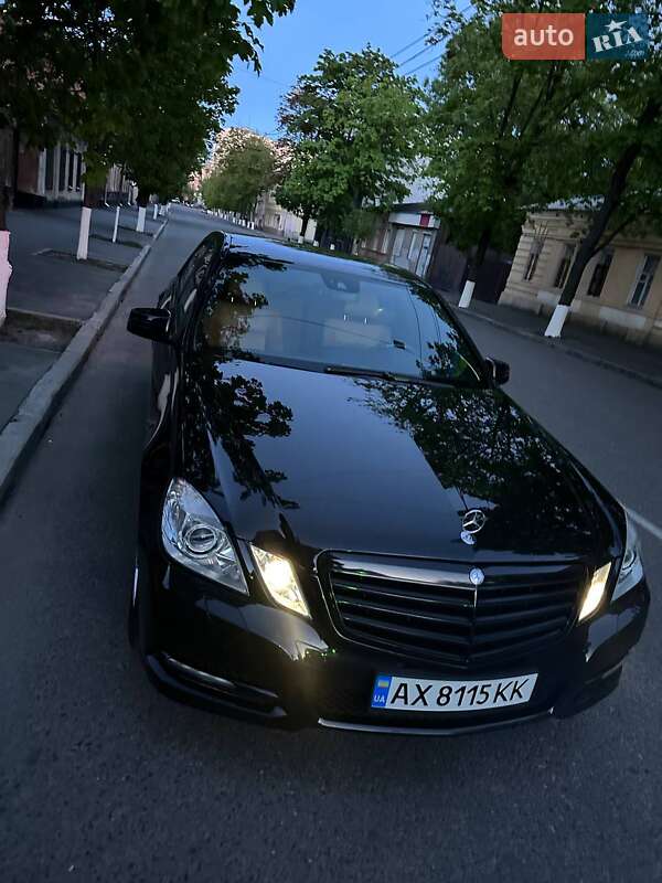 Седан Mercedes-Benz E-Class 2012 в Харкові фото 22 Седан Mercedes-Benz E-Class 2012 в Харкові