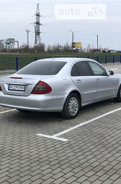 Седан Mercedes-Benz E-Class 2007 в Нововолинську