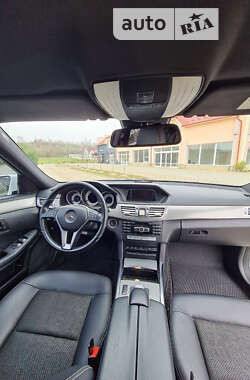 Седан Mercedes-Benz E-Class 2013 в Иршаве