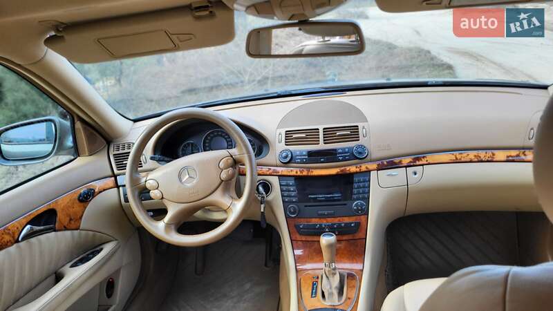 Седан Mercedes-Benz E-Class 2007 в Каменском