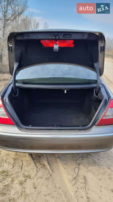 Седан Mercedes-Benz E-Class 2007 в Каменском