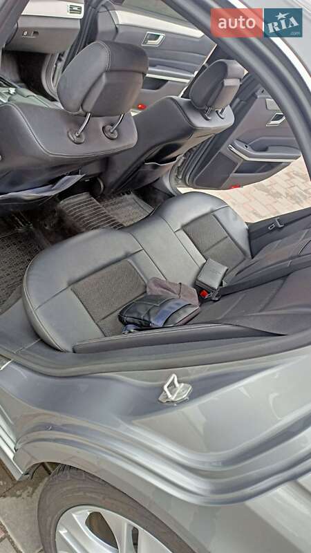 Седан Mercedes-Benz E-Class 2013 в Запорожье