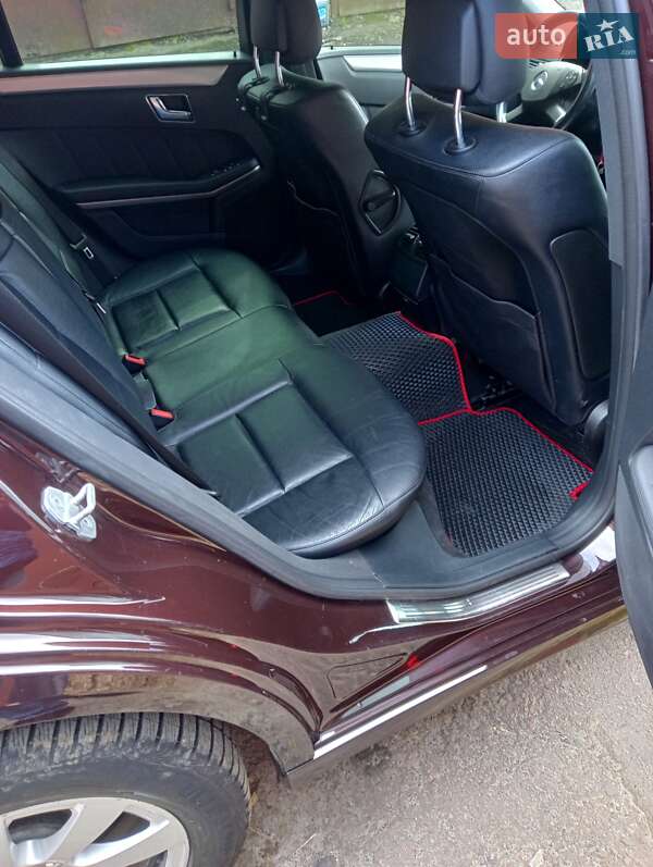 Універсал Mercedes-Benz E-Class 2010 в Львові