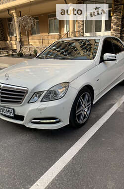 Седан Mercedes-Benz E-Class 2011 в Софиевской Борщаговке