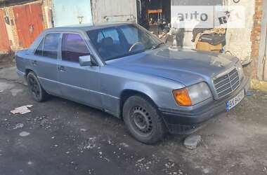 Седан Mercedes-Benz E-Class 1987 в Хмельницькому