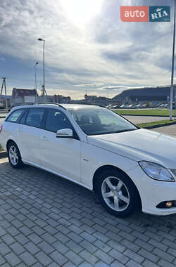 Універсал Mercedes-Benz E-Class 2010 в Хусті