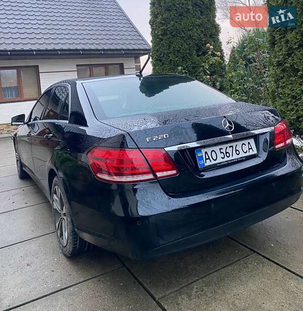 Седан Mercedes-Benz E-Class 2013 в Хусті