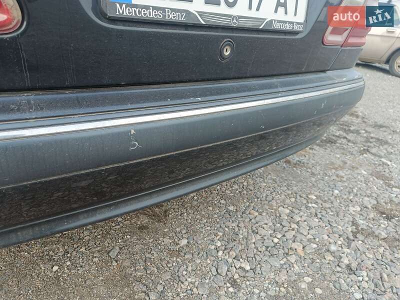 Седан Mercedes-Benz E-Class 2001 в Кривом Роге