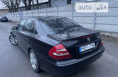 Седан Mercedes-Benz E-Class 2003 в Ровно