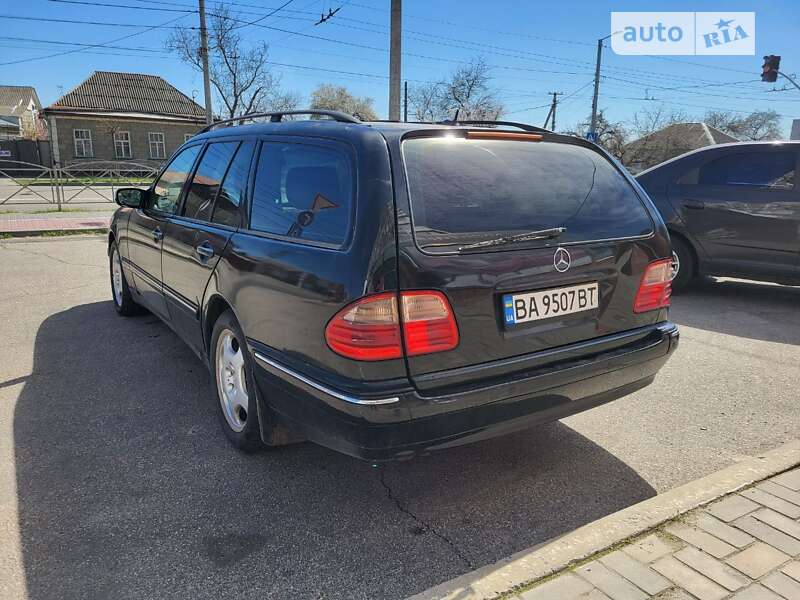 Універсал Mercedes-Benz E-Class 2000 в Кропивницькому