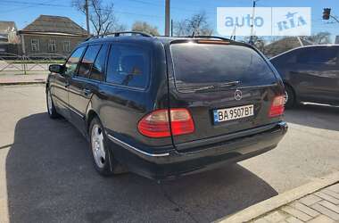Универсал Mercedes-Benz E-Class 2000 в 