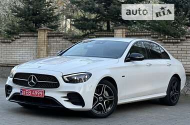 Седан Mercedes-Benz E-Class 2021 в Львові