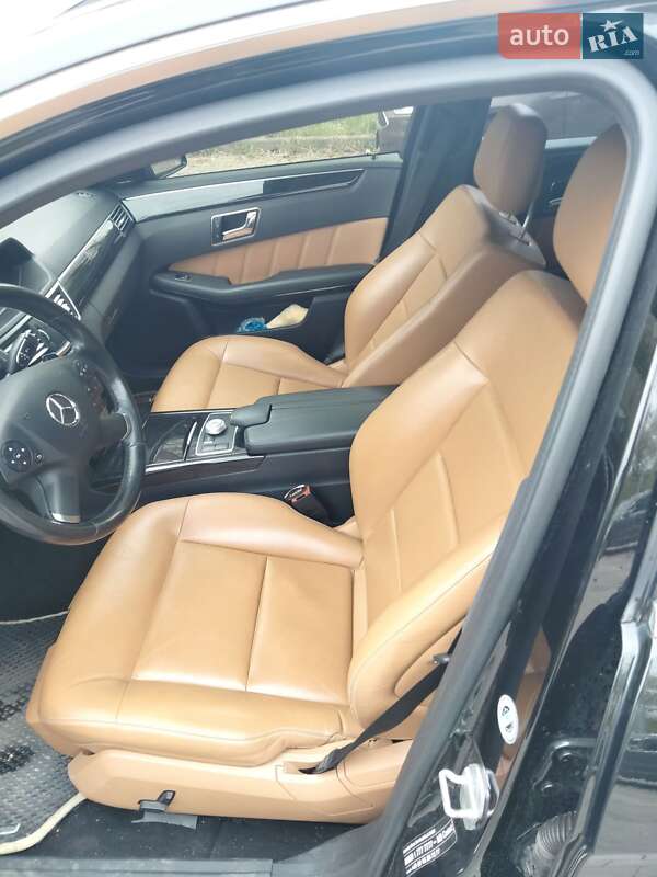 Универсал Mercedes-Benz E-Class 2011 в Киеве