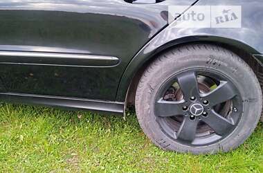 Седан Mercedes-Benz E-Class 2004 в 