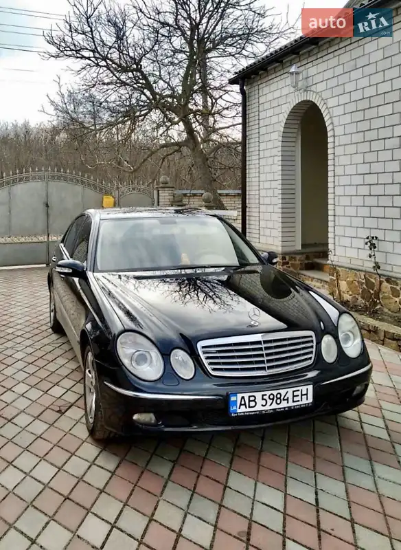 Mercedes-Benz E-Class 2005