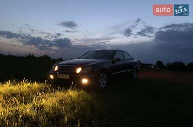 Седан Mercedes-Benz E-Class 2005 в Бершади