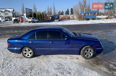 Седан Mercedes-Benz E-Class 2001 в Виннице