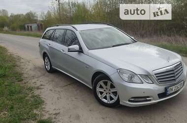 Универсал Mercedes-Benz E-Class 2011 в Ровно