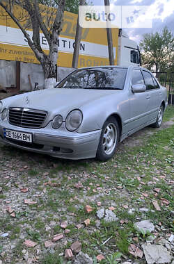 Седан Mercedes-Benz E-Class 2000 в Хотині