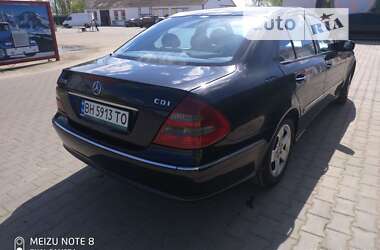 Седан Mercedes-Benz E-Class 2004 в Сарате