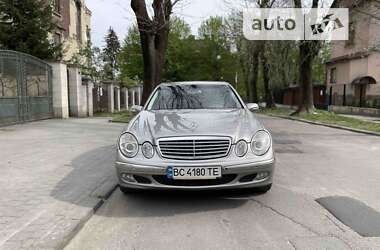 Седан Mercedes-Benz E-Class 2004 в Львові