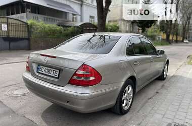 Седан Mercedes-Benz E-Class 2004 в Львові